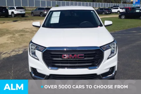 Photos of 2024 GMC Terrain SLE for sale in Lumberton, NC at ALM Hyundai Lumberton
