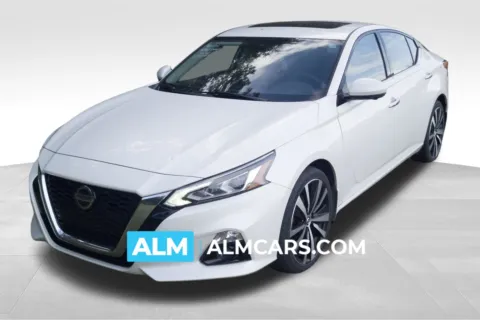 White 2020 Nissan Altima 2.5 Platinum for sale in Lumberton, NC