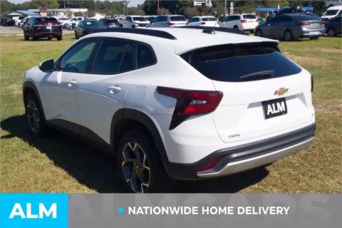 More photos of 2025 Chevrolet Trax LT at ALM Hyundai Lumberton, NC