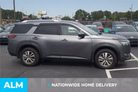More photos of 2025 Nissan Pathfinder SL at ALM Hyundai Lumberton, NC