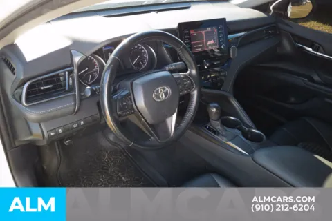 More photos of 2021 Toyota Camry SE at ALM Hyundai Lumberton, NC