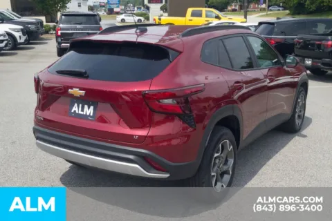 More photos of 2025 Chevrolet Trax LT at ALM Hyundai Florence, SC