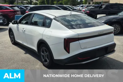 More photos of 2025 Kia K4 LXS at ALM Hyundai Florence, SC