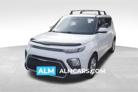 White 2022 Kia Soul LX for sale in Florence, SC