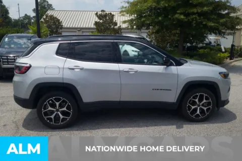 More photos of 2025 Jeep Compass Limited at ALM Hyundai Florence, SC