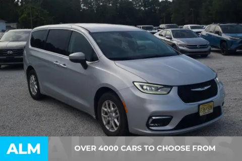 Photos of 2023 Chrysler Pacifica Touring L for sale in Florence, SC at ALM Hyundai Florence