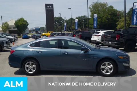 More photos of 2024 Chevrolet Malibu LT at ALM Hyundai Florence, SC