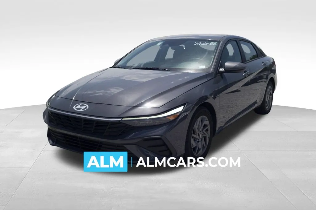 Gray 2024 Hyundai Elantra SEL for sale in Florence, SC