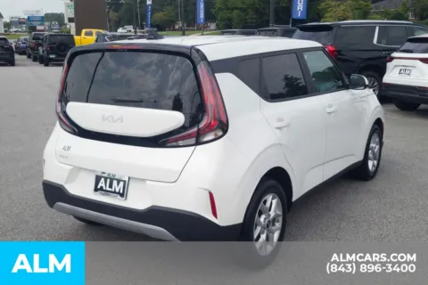 More photos of 2025 Kia Soul LX at ALM Hyundai Florence, SC