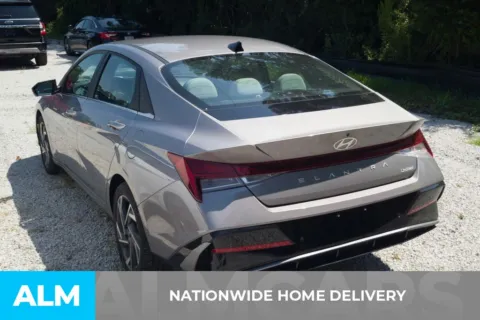More photos of 2024 Hyundai Elantra Limited at ALM Hyundai Florence, SC