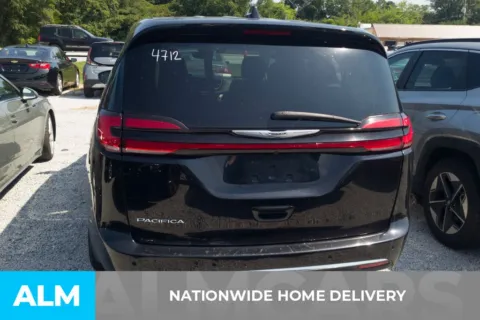 More photos of 2024 Chrysler Pacifica Touring L at ALM Hyundai Florence, SC