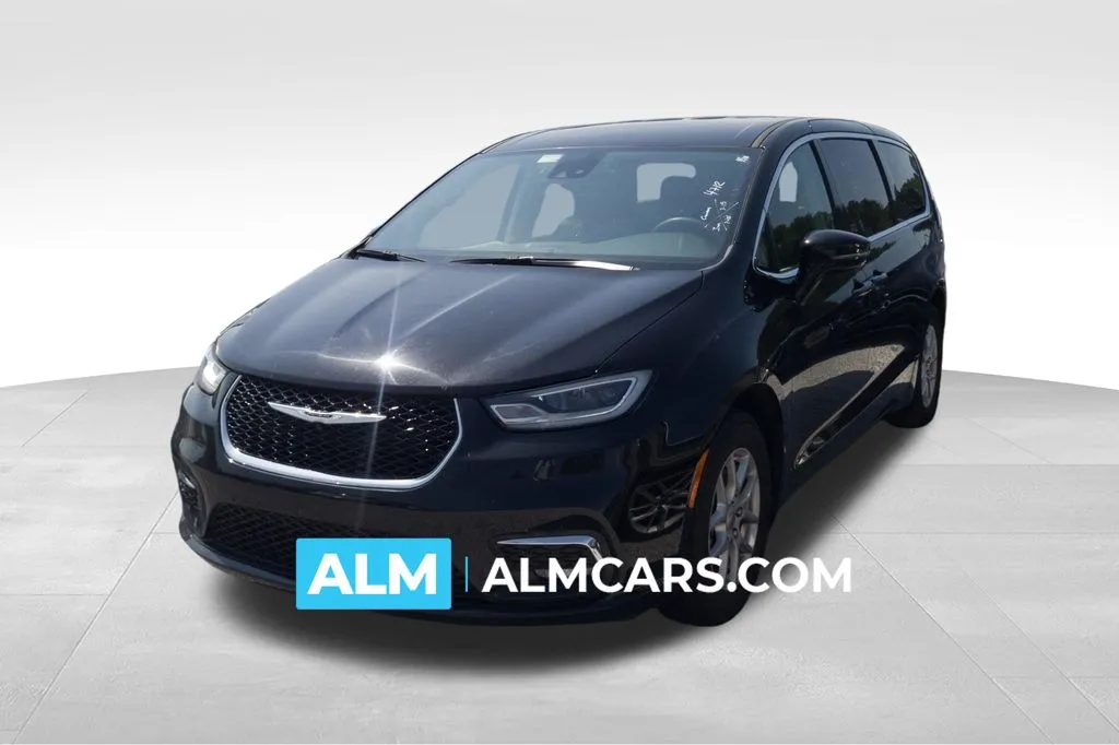 Black 2024 Chrysler Pacifica Touring L for sale in Florence, SC