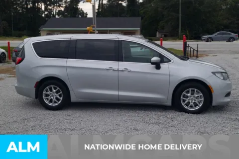More photos of 2023 Chrysler Voyager LX at ALM Hyundai Florence, SC