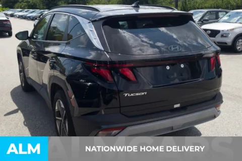 More photos of 2025 Hyundai Tucson SEL at ALM Hyundai Florence, SC