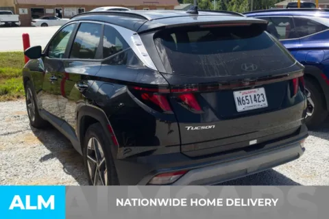 More photos of 2025 Hyundai Tucson SEL at ALM Hyundai Florence, SC