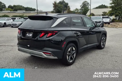 More photos of 2025 Hyundai Tucson SEL at ALM Hyundai Florence, SC