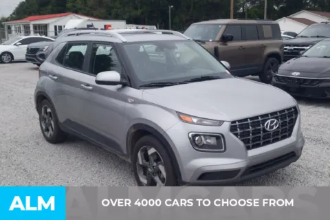 Photos of 2025 Hyundai Venue SEL for sale in Florence, SC at ALM Hyundai Florence