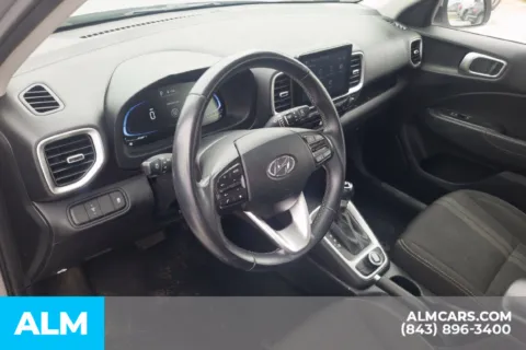 More photos of 2025 Hyundai Venue SEL at ALM Hyundai Florence, SC