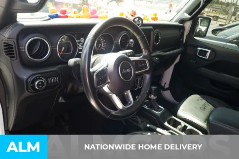 More photos of 2021 Jeep Gladiator Overland at ALM Hyundai Florence, SC