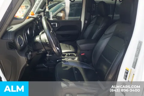 More photos of 2021 Jeep Gladiator Overland at ALM Hyundai Florence, SC