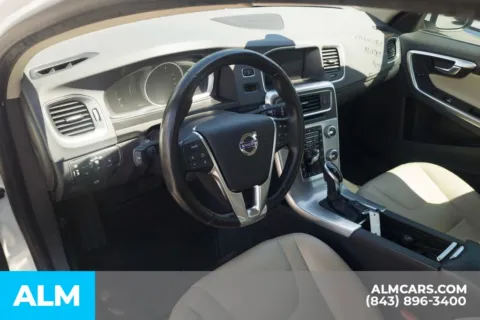 More photos of 2018 Volvo S60 Inscription T5 at ALM Hyundai Florence, SC