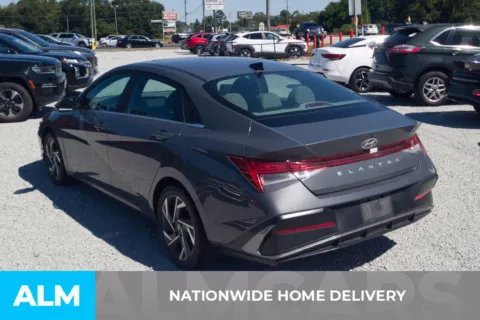 More photos of 2025 Hyundai Elantra SEL Convenience at ALM Hyundai Florence, SC