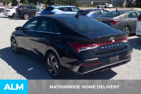More photos of 2025 Hyundai Elantra SEL Convenience at ALM Hyundai Florence, SC