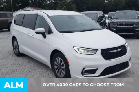 Photos of 2023 Chrysler Pacifica Hybrid Touring L for sale in Florence, SC at ALM Hyundai Florence