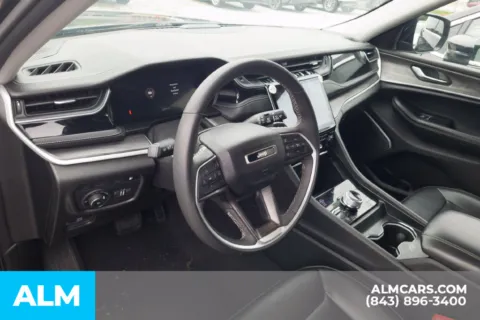 More photos of 2024 Jeep Grand Cherokee 4xe at ALM Hyundai Florence, SC