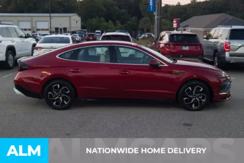 More photos of 2025 Hyundai Sonata SEL at ALM Hyundai Florence, SC