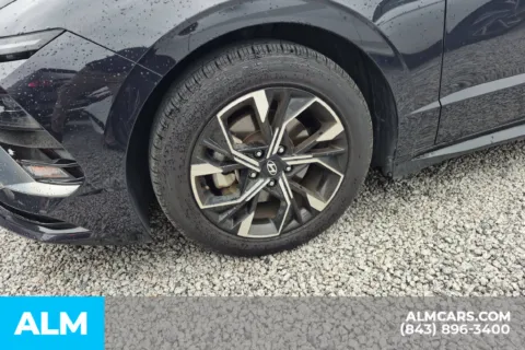 More photos of 2025 Hyundai Sonata SEL at ALM Hyundai Florence, SC