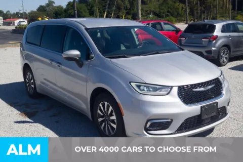 Photos of 2023 Chrysler Pacifica Hybrid Touring L for sale in Florence, SC at ALM Hyundai Florence
