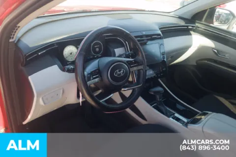 More photos of 2022 Hyundai Tucson SEL at ALM Hyundai Florence, SC