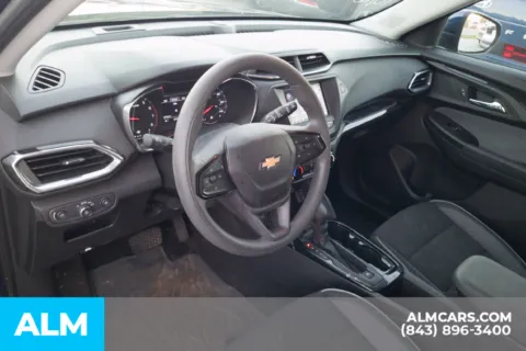More photos of 2022 Chevrolet TrailBlazer LT at ALM Hyundai Florence, SC