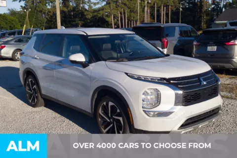 Photos of 2024 Mitsubishi Outlander SE for sale in Florence, SC at ALM Hyundai Florence