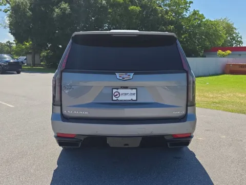 More photos of 2021 Cadillac Escalade Sport at Pensacola Used Cars, FL