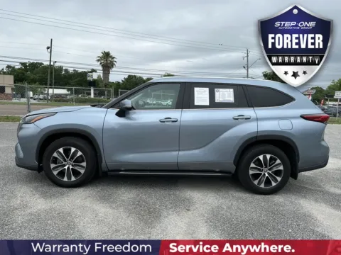 More photos of 2022 Toyota Highlander XLE at Pensacola Used Cars, FL