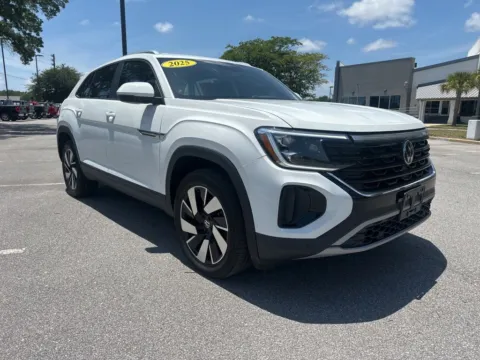 White 2025 Volkswagen Atlas Cross Sport 2.0T SE w/Technology for sale in Pensacola, FL
