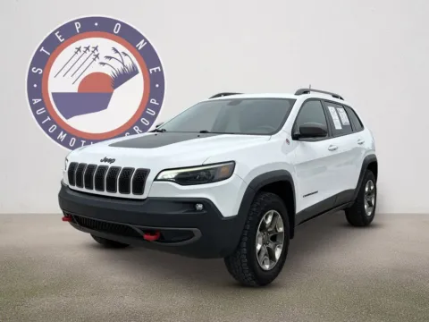 Photos of 2019 Jeep Cherokee Trailhawk for sale in Pensacola, FL at Pensacola Used Cars