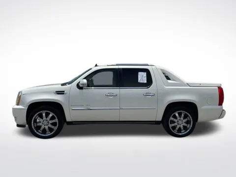 Another view of 2013 Cadillac Escalade EXT Premium for sale in Pensacola, FL at Pensacola Used Cars