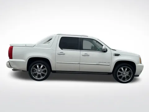 More photos of 2013 Cadillac Escalade EXT Premium at Pensacola Used Cars, FL