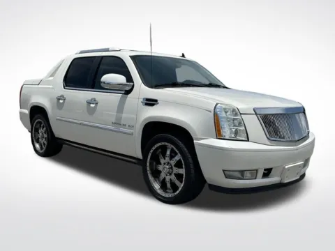 More photos of 2013 Cadillac Escalade EXT Premium at Pensacola Used Cars, FL