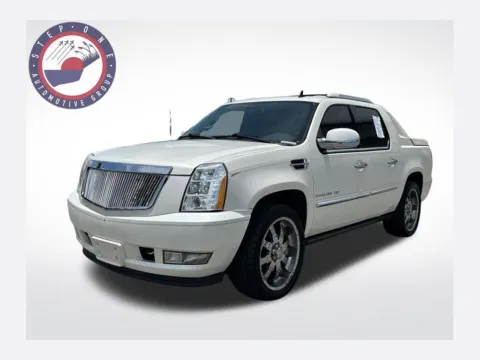 White 2013 Cadillac Escalade EXT Premium for sale in Pensacola, FL
