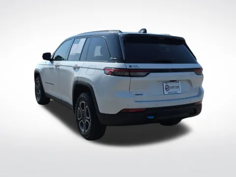 More photos of 2022 Jeep Grand Cherokee Trailhawk 4xe at Pensacola Used Cars, FL