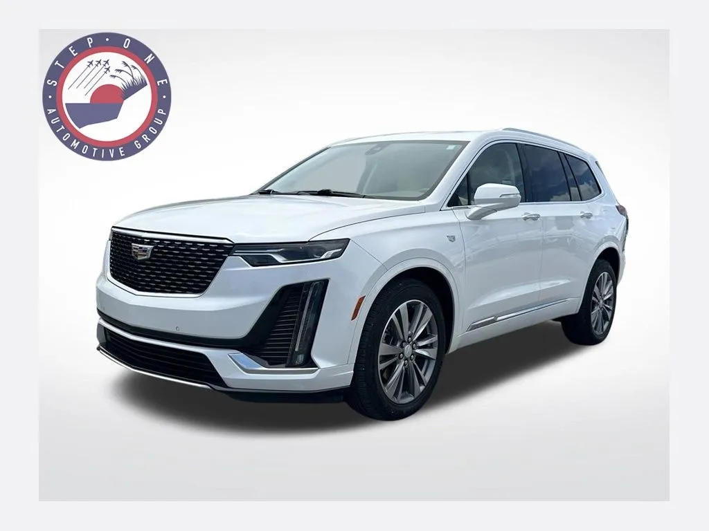 White 2021 Cadillac XT6 Premium Luxury for sale in Pensacola, FL