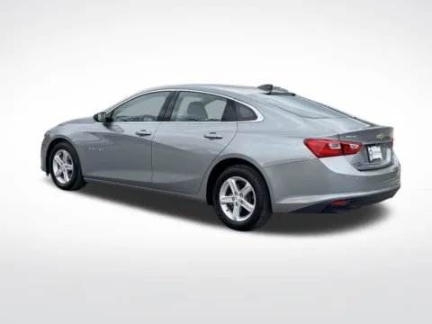 More photos of 2025 Chevrolet Malibu LT at Step One Motorsports, FL