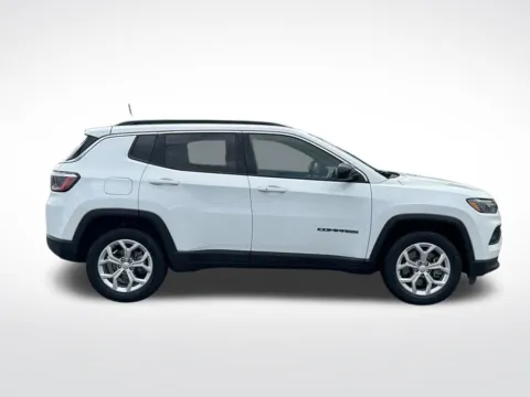 More photos of 2024 Jeep Compass Latitude at Pensacola Used Cars, FL