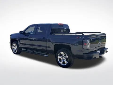 More photos of 2018 Chevrolet Silverado 1500 LT at Step One Motorsports, FL