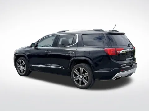 More photos of 2018 GMC Acadia Denali at Step One Motorsports, FL