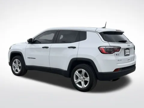 More photos of 2023 Jeep Compass Sport at Step One Motorsports, FL